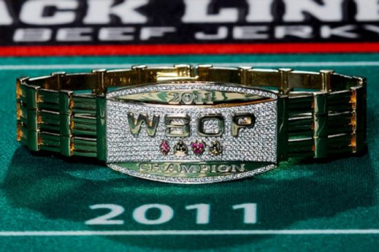 Россия с золотым браслетом wsop 2011