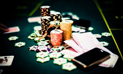 мошенников, жульничающих в покер